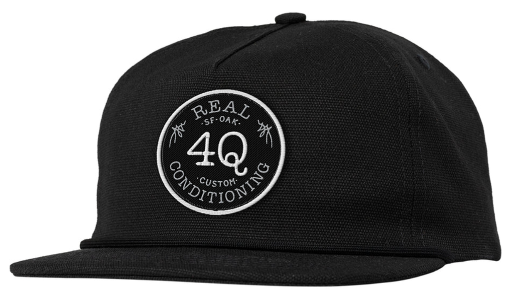 RE 4Q SNAPBACK BLACK